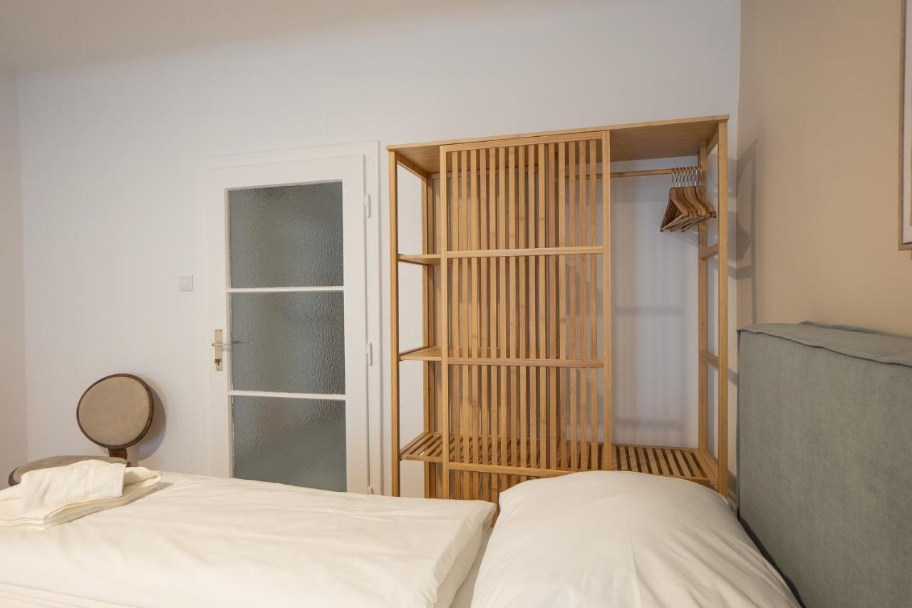A 2-Bedroom Apartment With A King-Size Bed And A Balcony Is Located Just A 15-Minute Walk From Stephansplatz. Viena Exterior foto